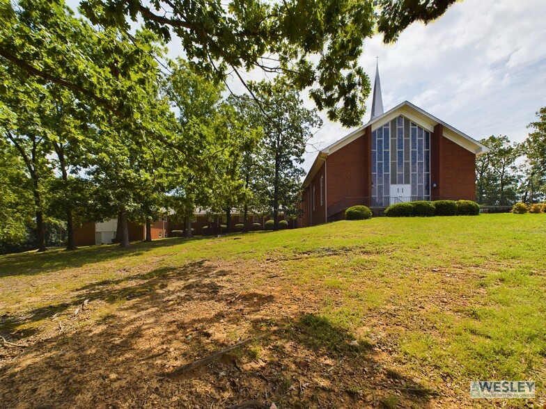 Primary Photo Of 2405 Bellemeade St, High Point Religious Facility For Sale