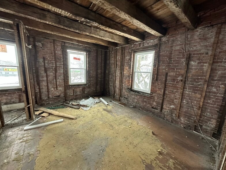 More Photos Of 2250 Military Rd, Tonawanda Warehouse For Sale