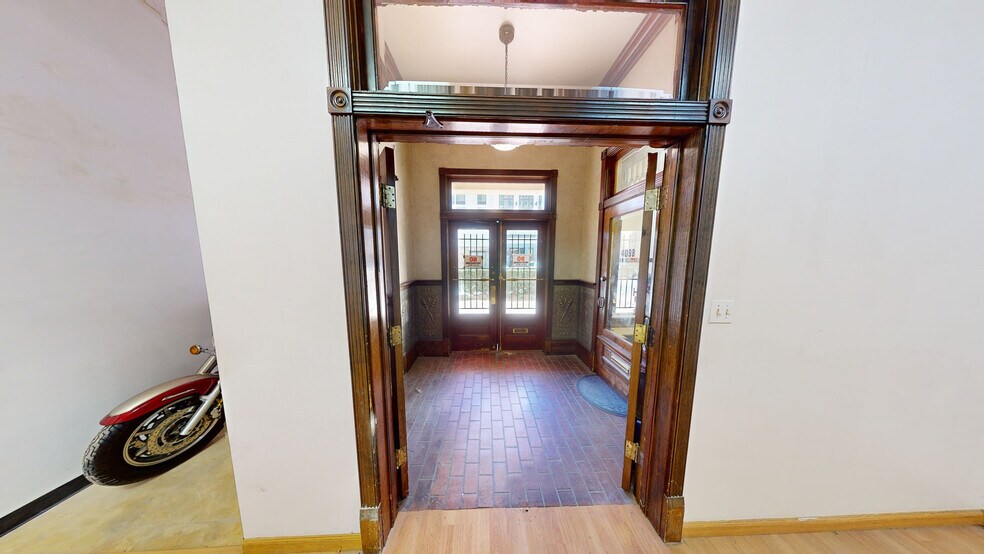 More Photos Of 409 N Trade St, Winston-Salem Storefront Retail Office For Sale