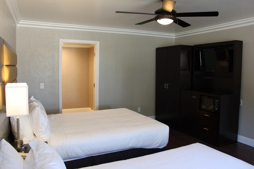 More Photos Of 1200 N H St, Lompoc Hotel For Sale