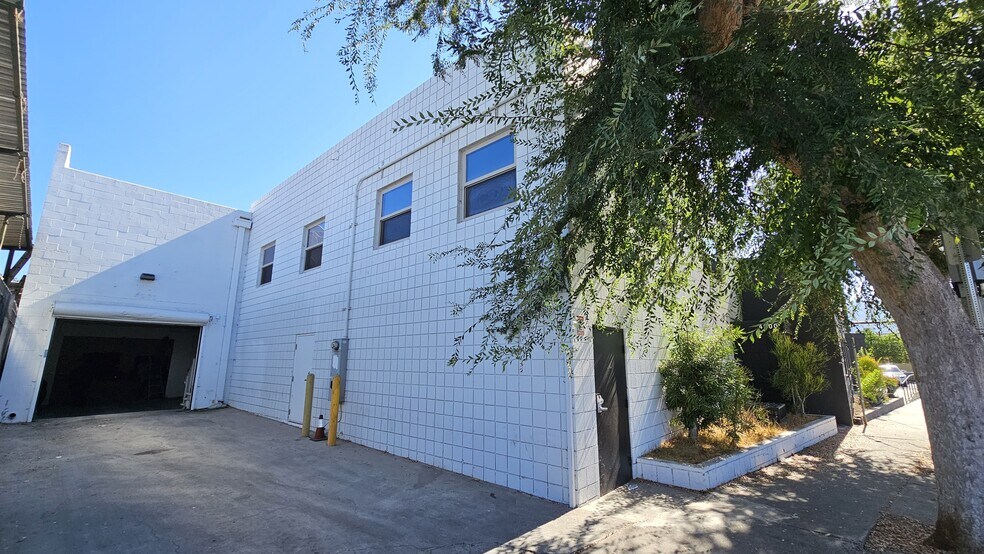 Primary Photo Of 4200 Chevy Chase Dr, Los Angeles Manufacturing For Lease