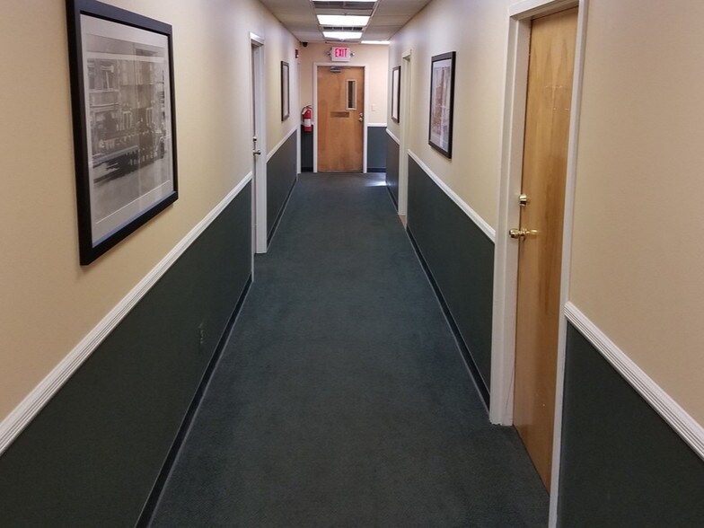 More Photos Of 400-402 Main St, Metuchen Office For Lease