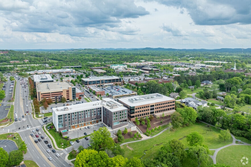 More Photos Of 111 Westwood Pl, Brentwood Office For Lease