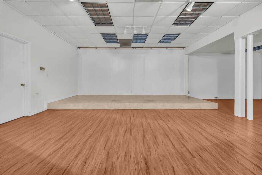 More Photos Of 9707 Flower St, Bellflower Religious Facility For Lease