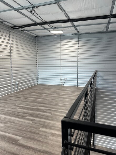 More Photos Of 529 SH 46 E, Boerne Showroom For Sale