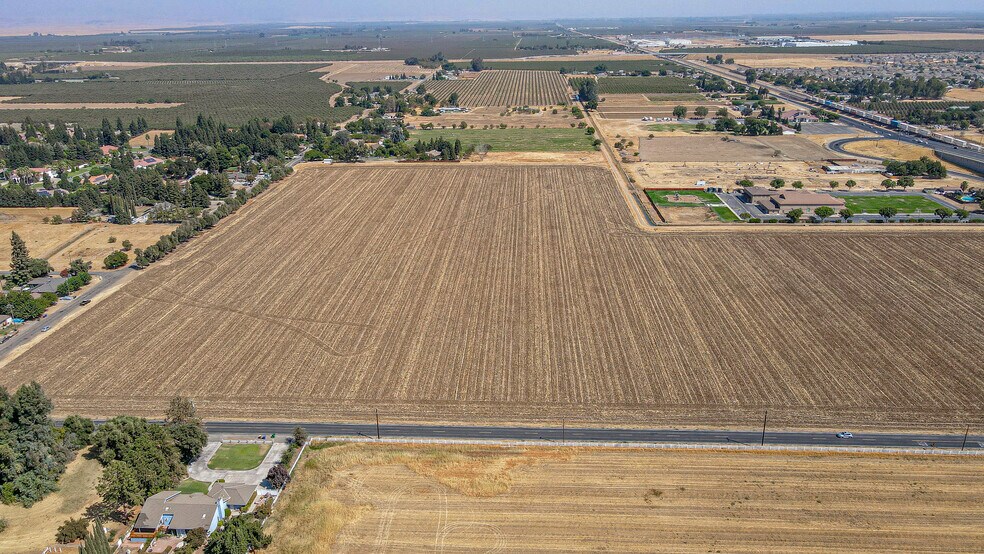 More Photos Of 41 Acres Stretch, McKee & Santa Fe, Merced Land For Sale