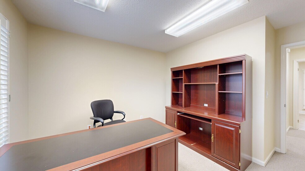 More Photos Of 1320 Wynnton Rd, Columbus Office For Lease