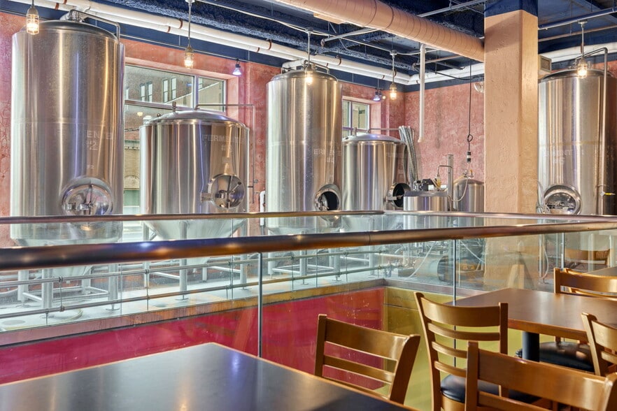 More Photos Of 812-814 W Hamilton St, Allentown Loft Creative Space For Sale