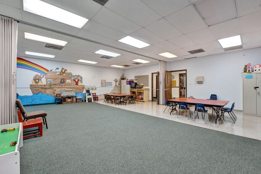 More Photos Of 3232 Covington Pike, Memphis Religious Facility For Sale