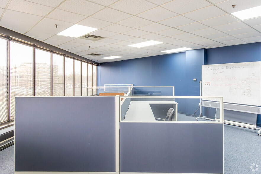 More Photos Of 399 Campus Dr, Somerset Office For Lease