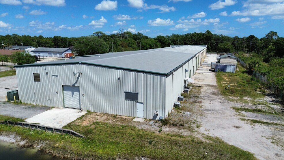 More Photos Of 1060 Cox Rd, Cocoa Warehouse For Lease