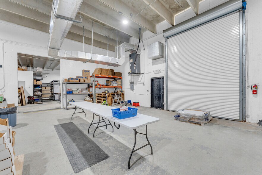 More Photos Of 501-513 Old Griffin Rd, Dania Warehouse For Sale