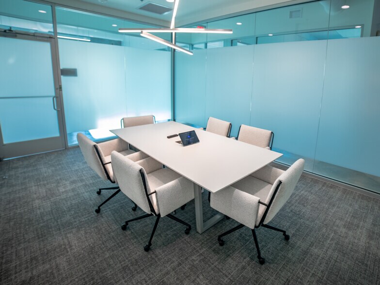 More Photos Of 2500 NE 11th St, Bentonville Coworking Space