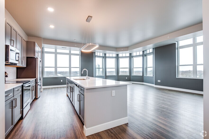 More Photos Of 800 Cretin Ave S, Saint Paul Apartments For Lease