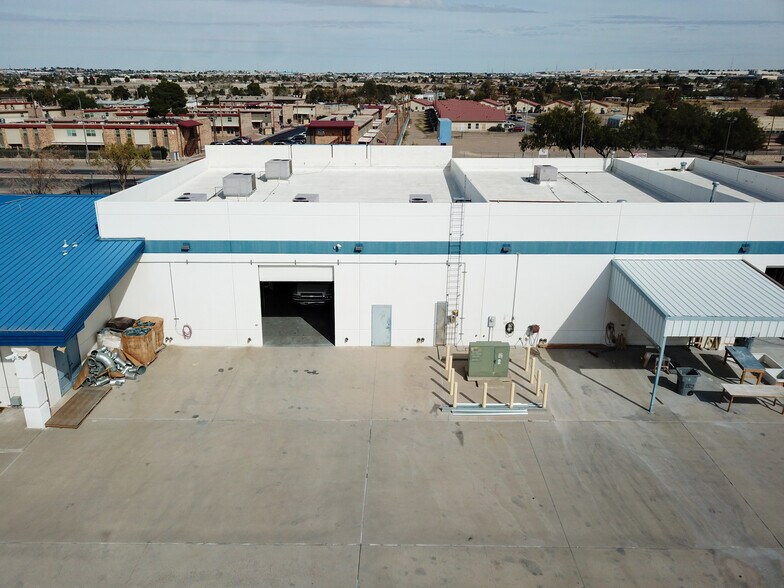 More Photos Of 8250 North Loop Dr, El Paso Warehouse For Lease