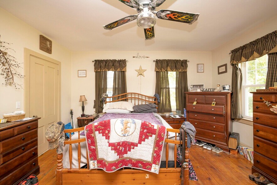 More Photos Of 121 Wood St, Middleborough Storefront Retail Residential For Sale