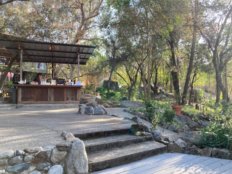 More Photos Of 42975 Sierra Dr, Three Rivers Hotel For Sale