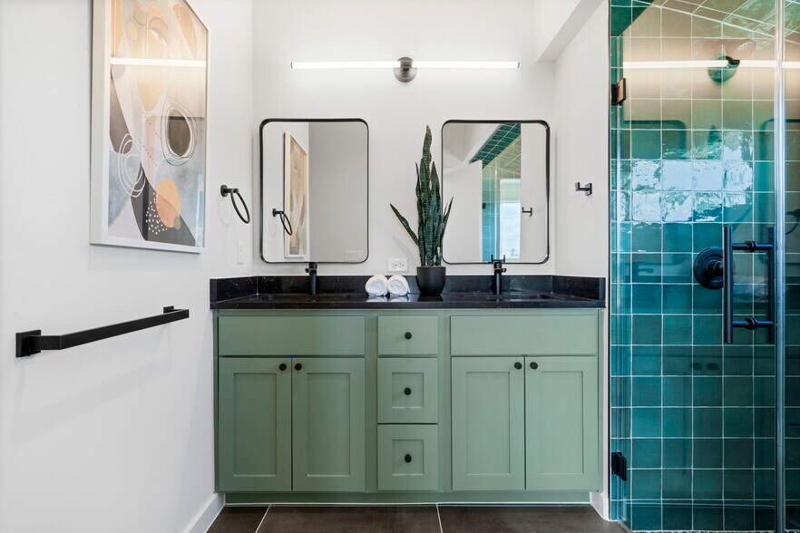 More Photos Of 1167-1169 Bedford St, Austin Apartments For Sale