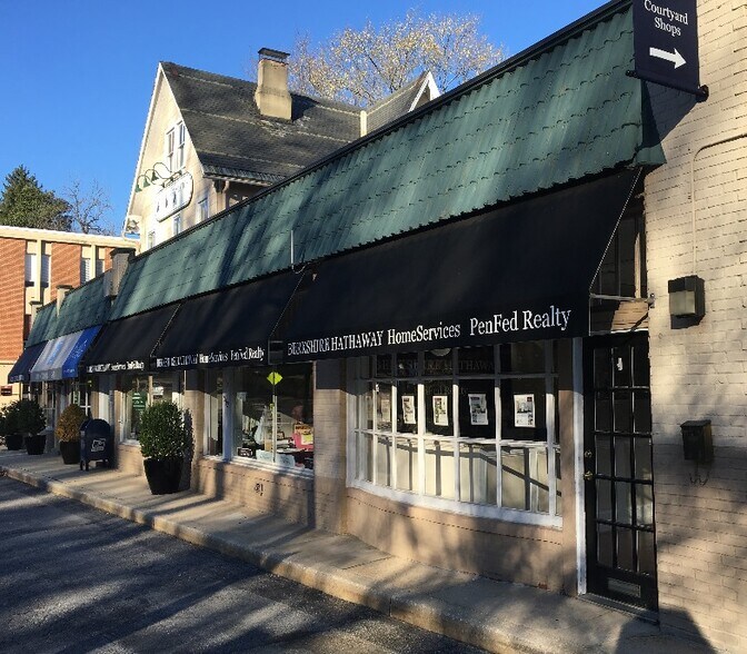 More Photos Of 318 Wyndhurst Ave, Baltimore Storefront Retail Office For Lease