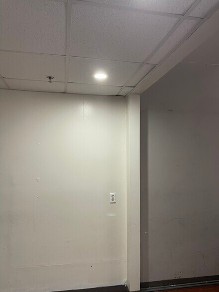More Photos Of 5830 S Sherwood Forest Blvd, Baton Rouge Freestanding For Lease
