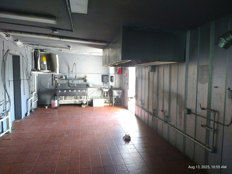 More Photos Of 6920-6928 Clark St, Hudson Restaurant For Sale