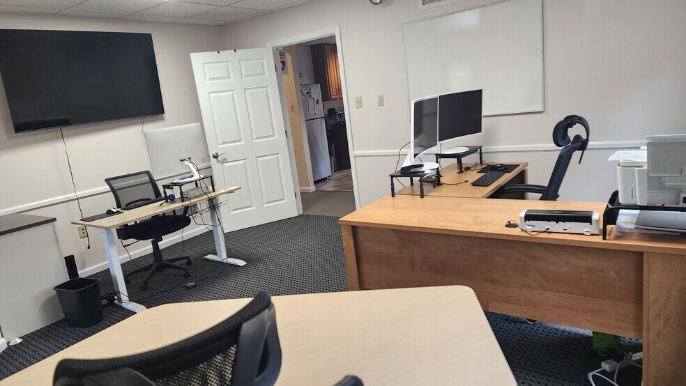 More Photos Of 18 N Village Ave, Exton Office For Sale