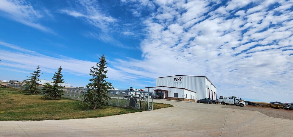 More Photos Of 860 35th Ave E, Dickinson Warehouse For Sale