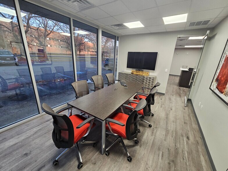 More Photos Of 456 Union Blvd, Allentown Light Manufacturing For Lease