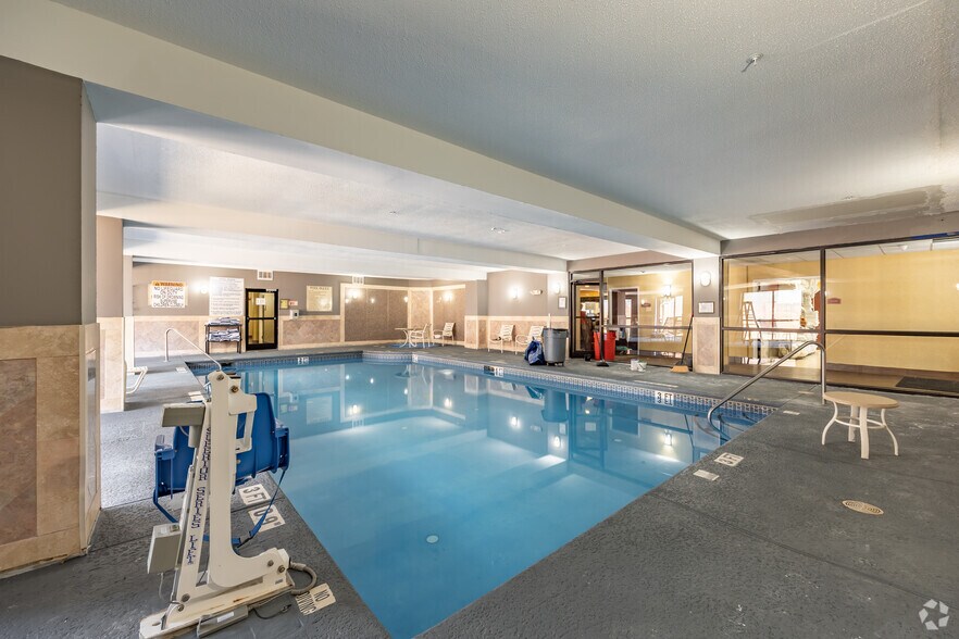 More Photos Of 5087 Clark Howell Hwy, Atlanta Hotel For Sale