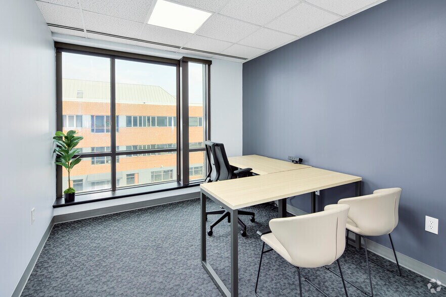 More Photos Of 10550 Linden Lake Plz, Manassas Coworking Space