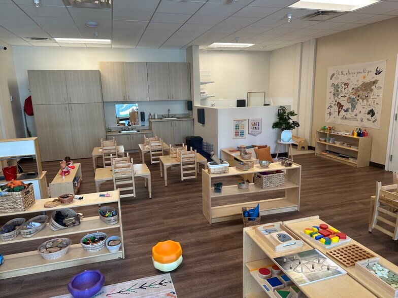 More Photos Of 77 N San Mateo Dr, San Mateo Daycare Center For Lease