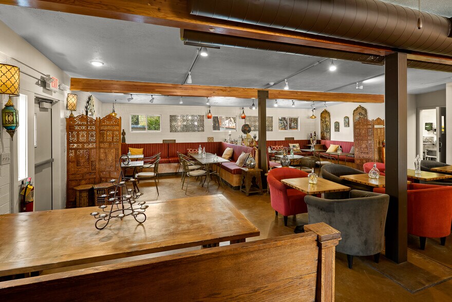 More Photos Of 102 E Pima St, Cottonwood Restaurant For Sale