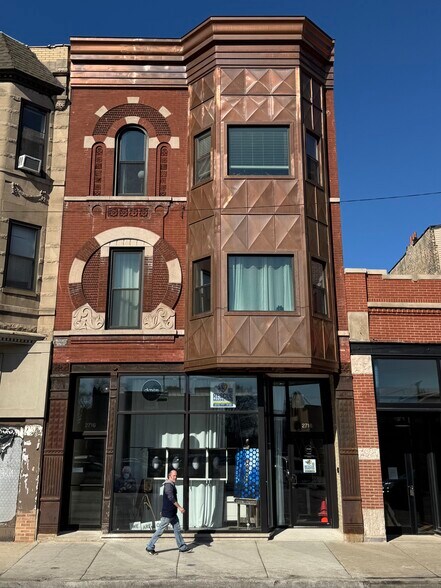 Primary Photo Of 2716 W North Ave, Chicago Multifamily For Sale
