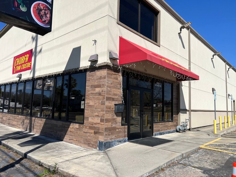 Primary Photo Of 1112 N Frazier St, Conroe Freestanding For Sale