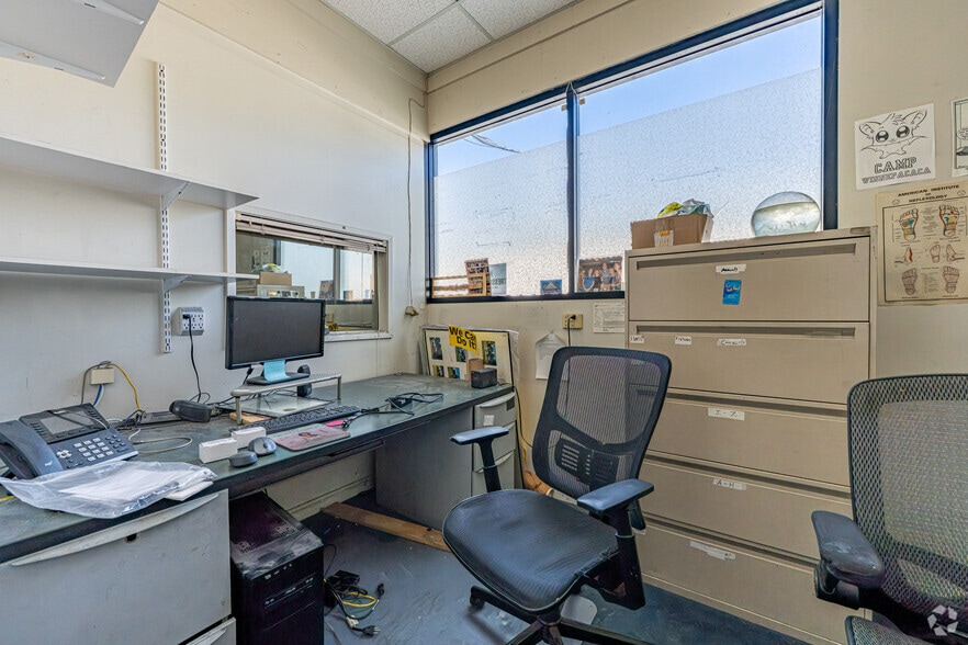 More Photos Of 1530 S Myrtle Ave, Monrovia Freestanding For Sale