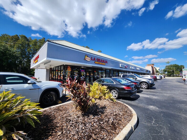Primary Photo Of 10412-10424 N Dale Mabry Hwy, Tampa Unknown For Lease