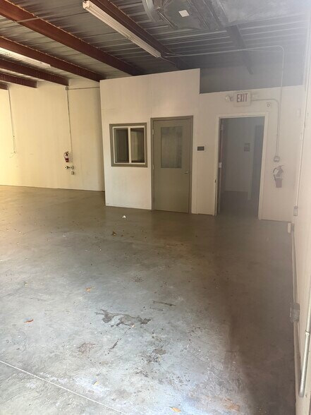 More Photos Of 1316 S 5th Ave, Wilmington Land For Lease