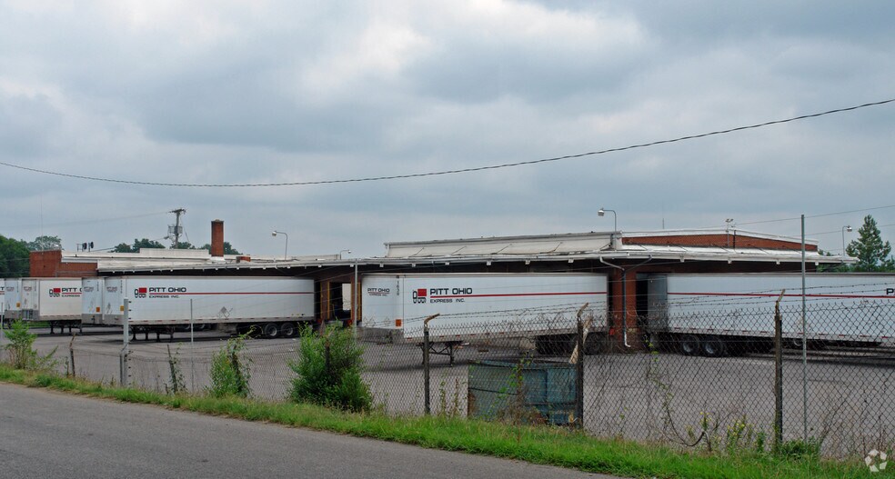 More Photos Of 1512 Plantation Rd, Roanoke Truck Terminal For Lease