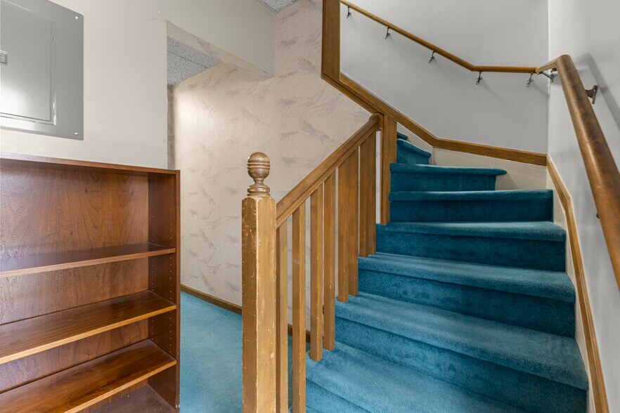 More Photos Of 6336 Fox Ave, Allen Park Office For Sale