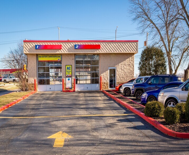 More Photos Of 2615 Sycamore Rd, Dekalb Freestanding For Sale