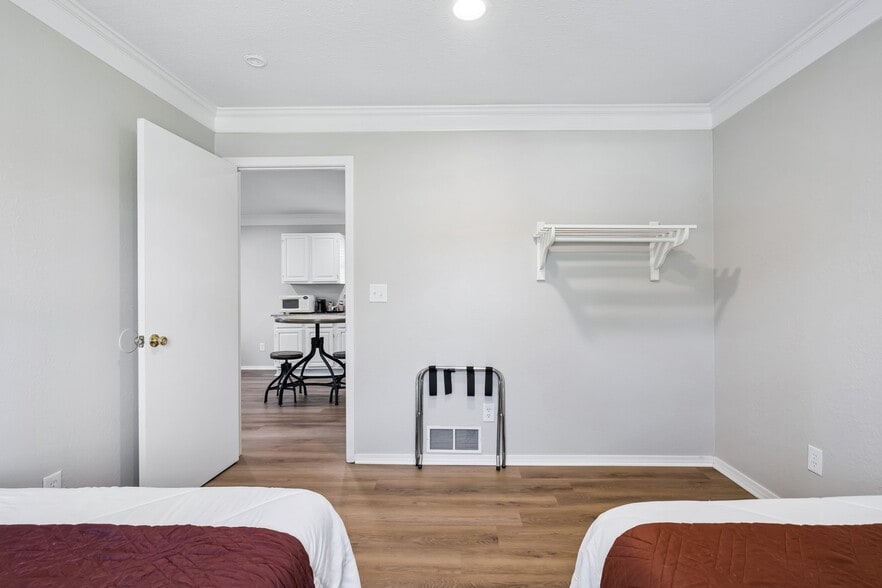 More Photos Of 8848 Soldier Creek Rd, Kingston Hotel For Sale