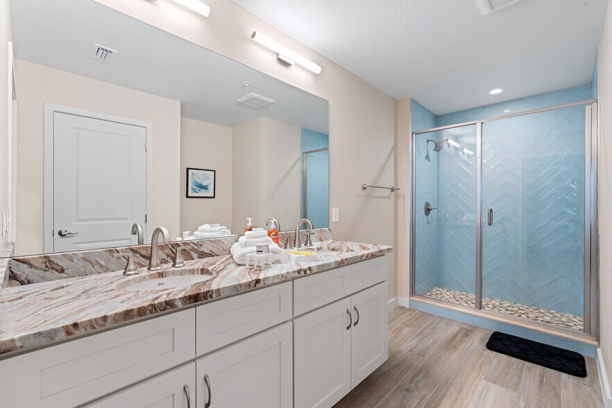 More Photos Of 5126 Coronado Pky, Cape Coral Apartments For Sale