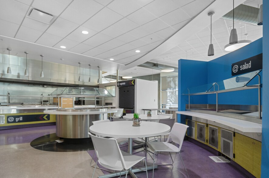 More Photos Of 4551 Great America Pky, Santa Clara Research And Development For Lease