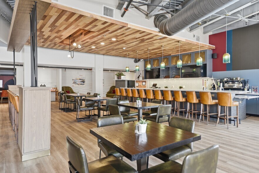 More Photos Of 1508 Texas Ave S, College Station Hotel For Lease