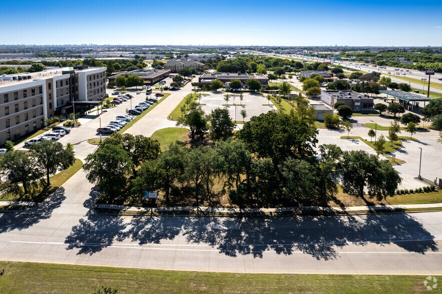 More Photos Of SEC of I-35 & Corporate Dr, Lewisville Land For Lease