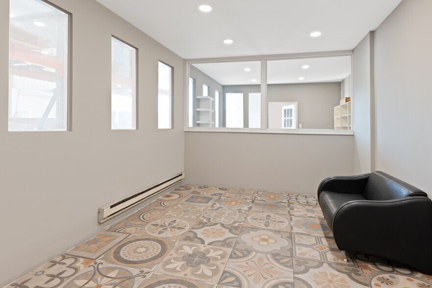 More Photos Of 488-500 Mulberry St, Newark Warehouse For Lease