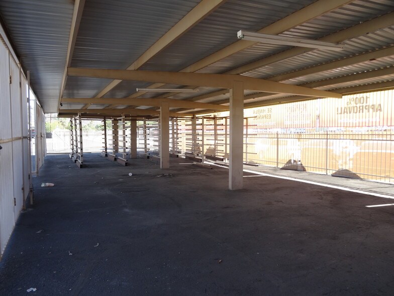 More Photos Of 9606 N Cave Creek Rd, Phoenix Auto Salvage Facility For Sale