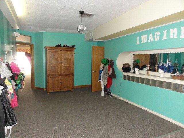 More Photos Of 112 Center St, Canastota Office For Lease