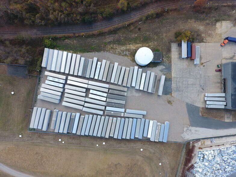 More Photos Of 8600 River Rd, Pennsauken Warehouse For Lease