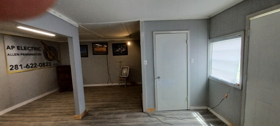 More Photos Of 4350 Highway 59 South, Shepherd Distribution For Sale